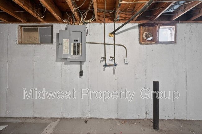 Building Photo - 2244 Millvalley Dr