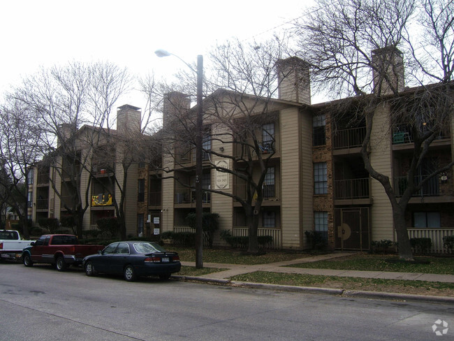 Building Photo - Bennett Place Apartments