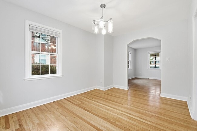 Building Photo - Newly Remodeled 3BR Semi-Detached in Catonsville | Refinished Oak Floors | Updated Kitchen + Bath...