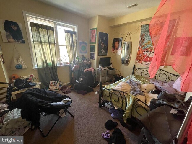 Building Photo - 1618 Page St