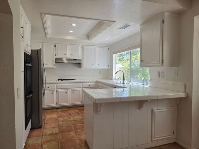 Building Photo - 398 N Brook Glen Ln