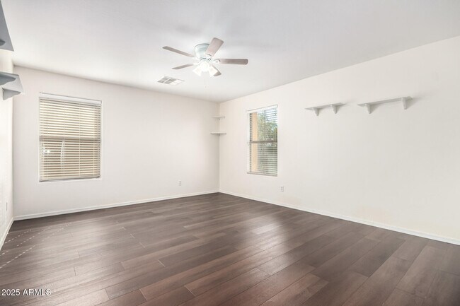 Building Photo - 7842 W Andrea Dr