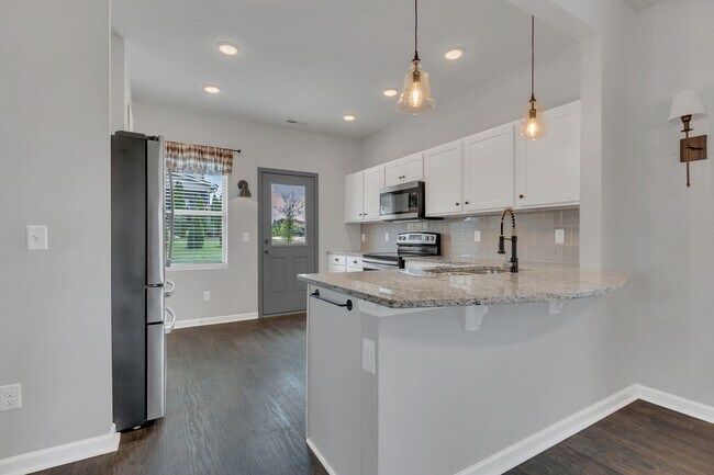 Building Photo - 1051 Lonergan Cir