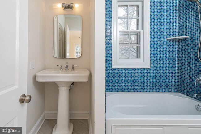 Building Photo - 150 Prospect Ave