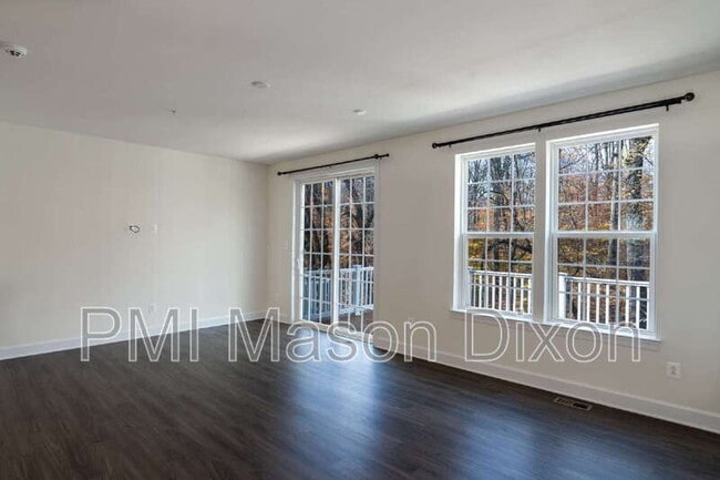 Building Photo - 9105 Fox Stream Way