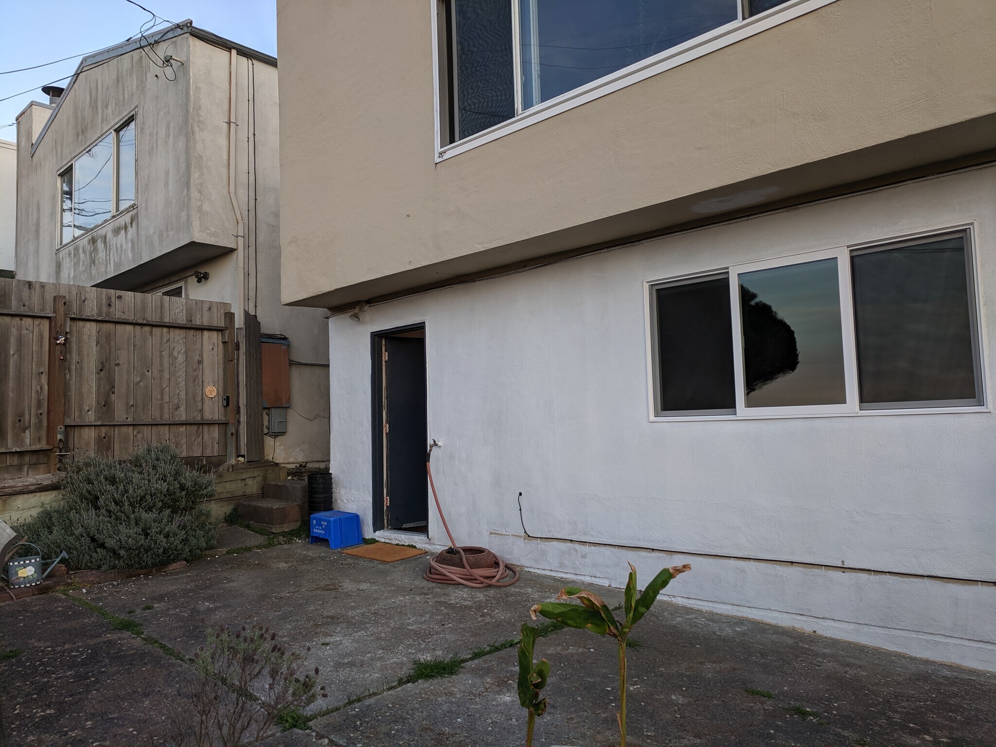 Building Photo - 182 Ardendale Dr