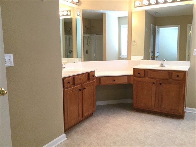 Building Photo - 8927 Cinder Ln