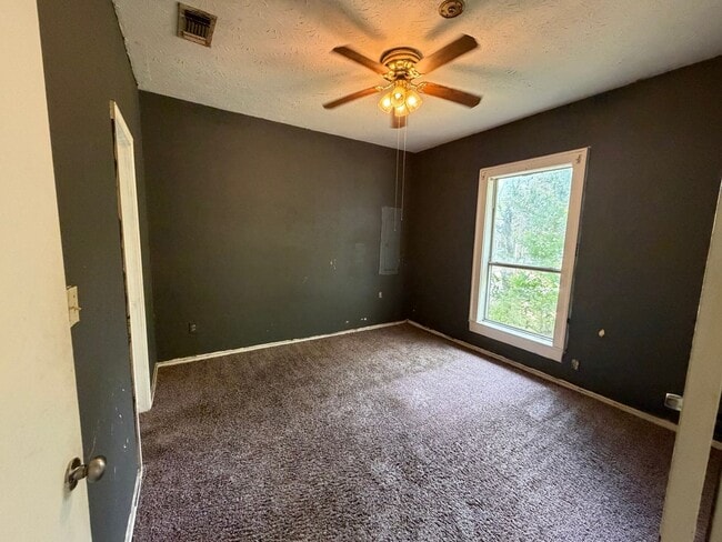 Building Photo - 6111 Lexington-