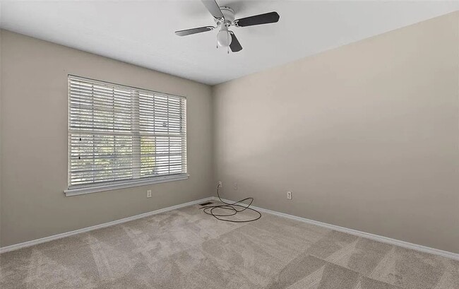 Building Photo - 605 Thornridge Dr