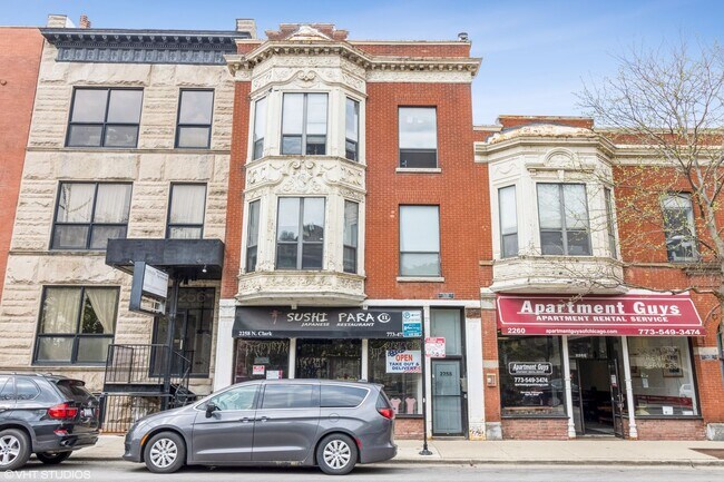 Primary Photo - 2258 N Clark St