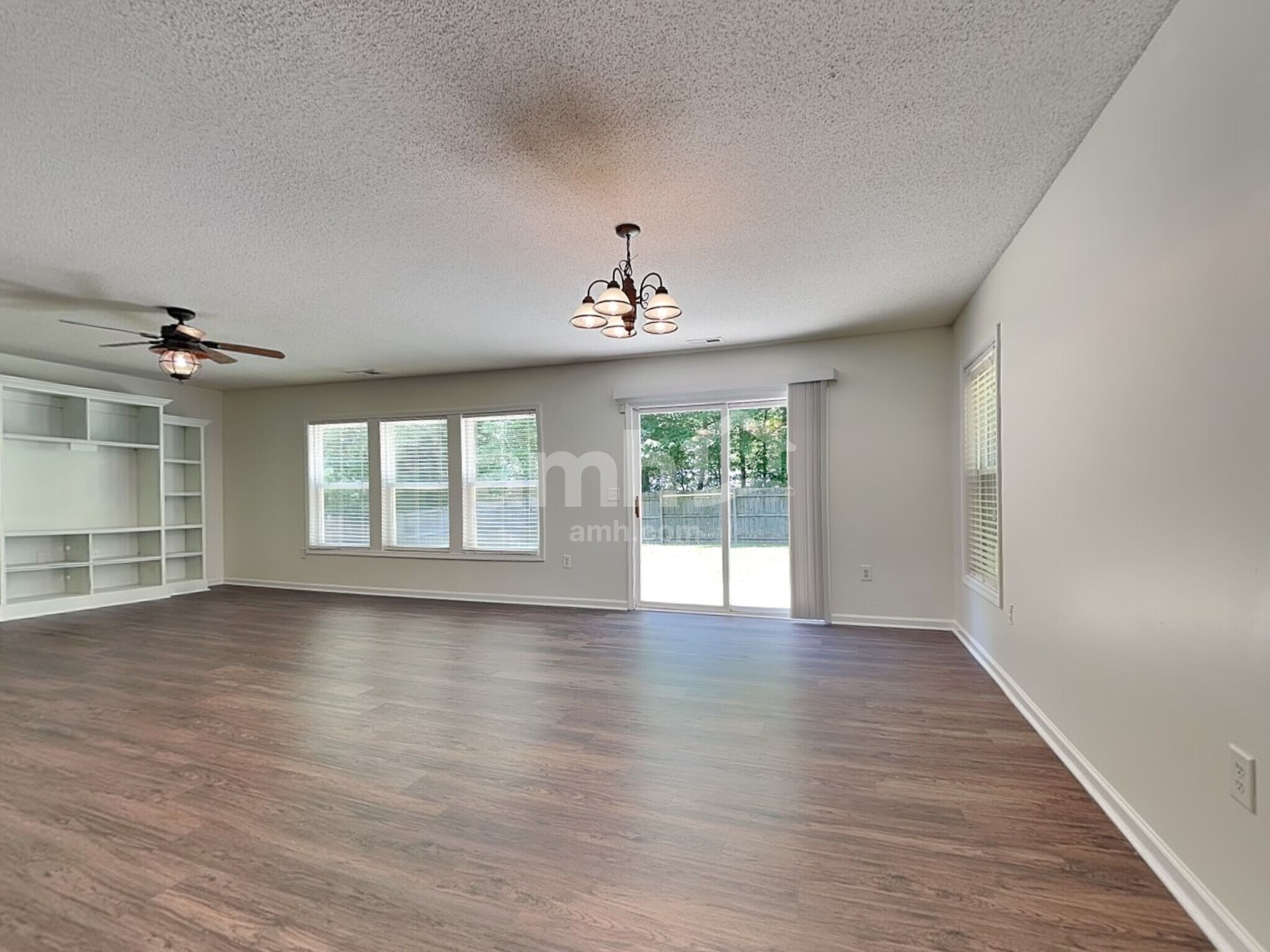 Building Photo - 201 Lameshur Ln