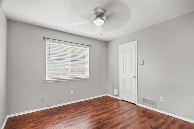 Building Photo - 2417 La Vida Pl
