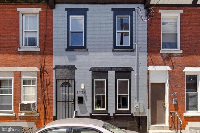 Building Photo - 1722 S Mole St