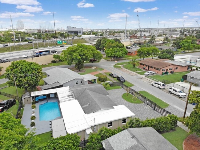 Building Photo - 801 NW 172nd Terrace