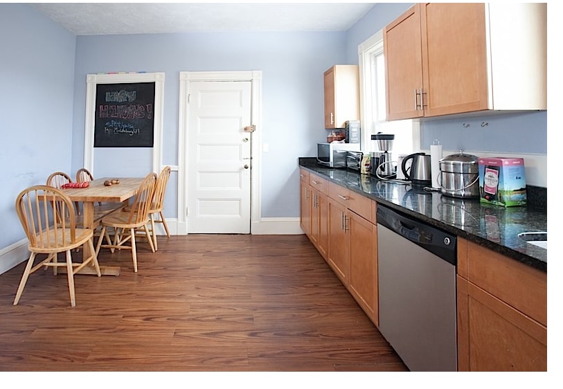 Building Photo - 3 Kinnaird St