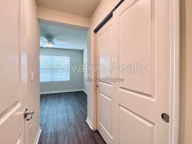 Building Photo - 4577 Sparkling Shell Ave