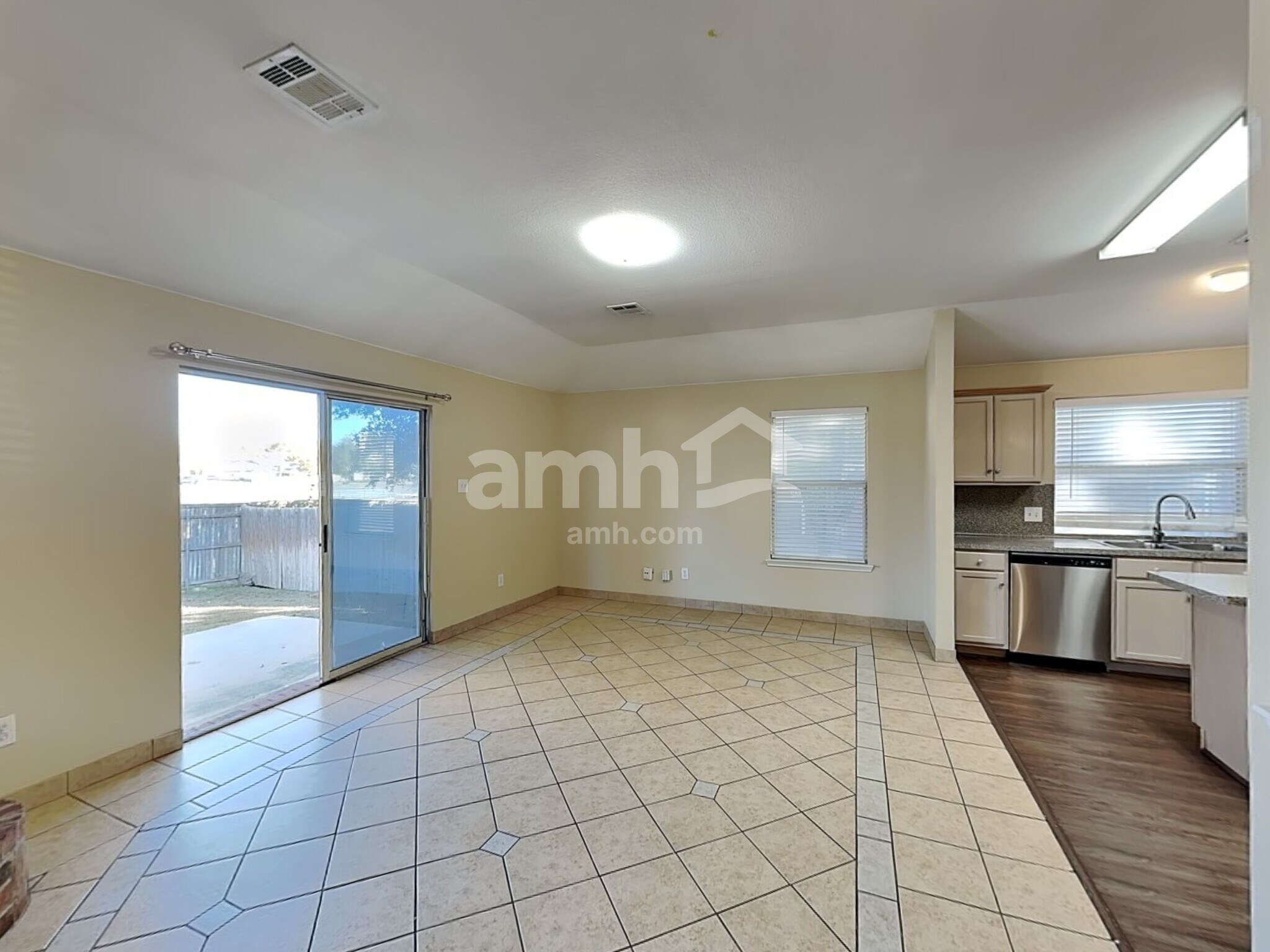 Building Photo - 904 Western Pass