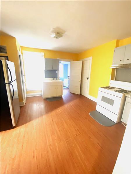 Building Photo - 216 Jacquette St