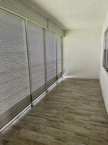 Building Photo - 2044 Exeter C