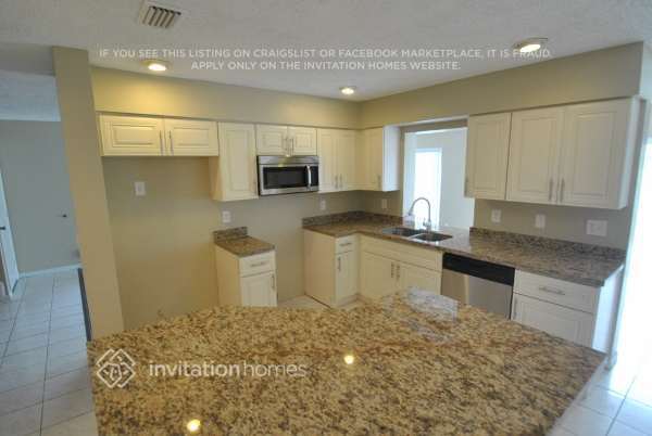 Building Photo - 10364 Sunstream Ln