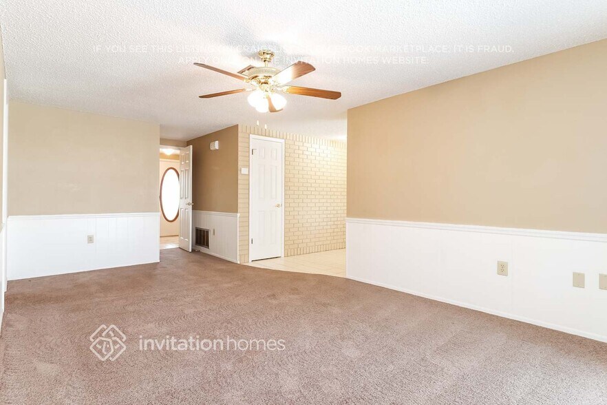 Building Photo - 12206 Meadowbrook Ln