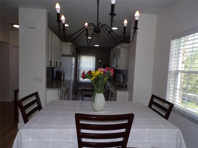Building Photo - 2160 Heron Lake Dr