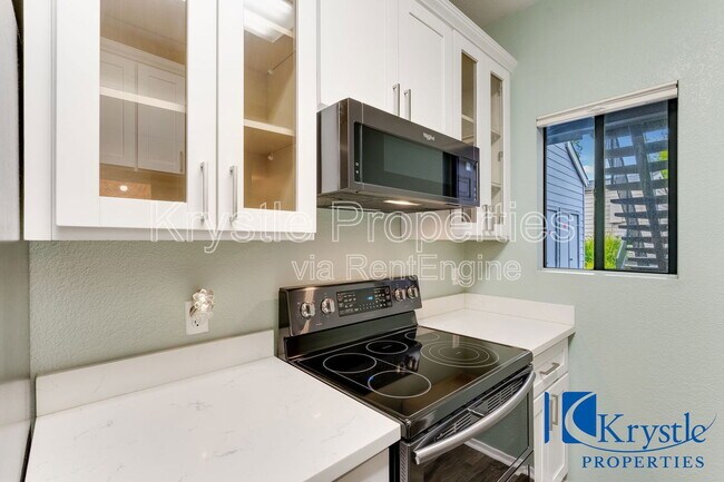 Building Photo - 1201 Glen Cove Pkwy