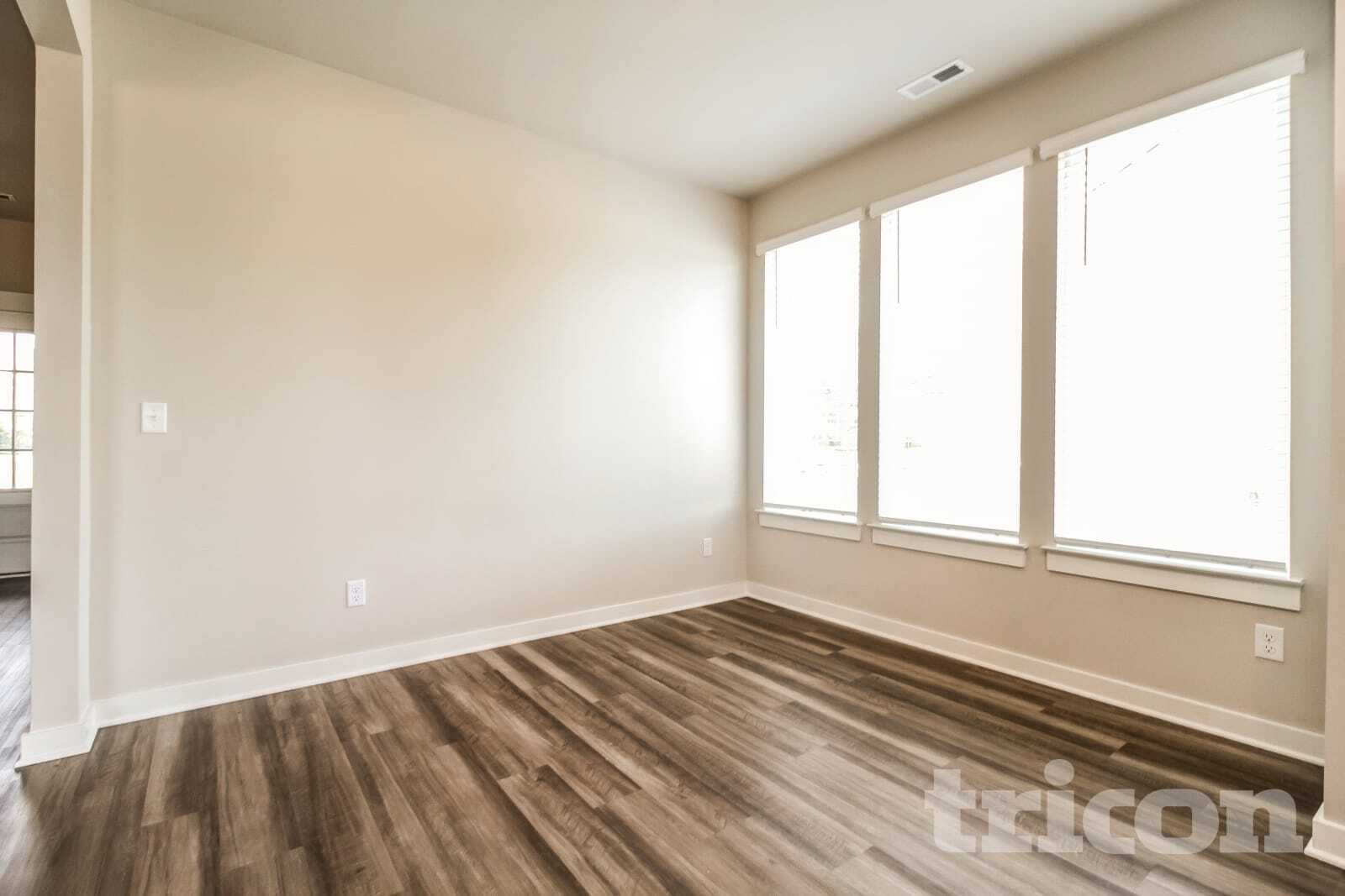 Building Photo - 1728 Lannister Ave