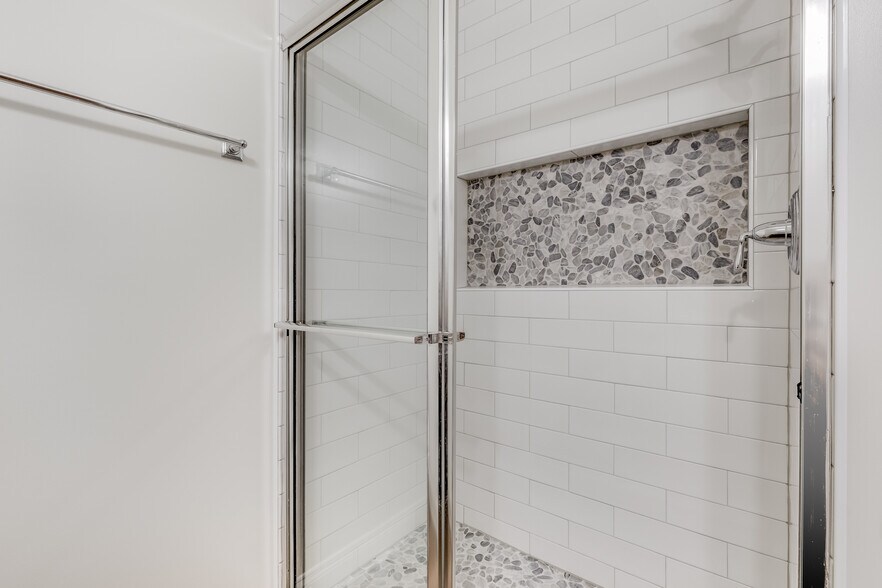 Building Photo - 440 Warner St NW