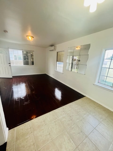 Primary Photo - 6725 Vineland Ave
