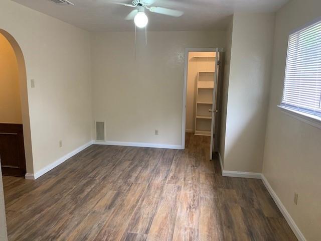 Building Photo - 1221 Willow Wood Ct