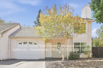Building Photo - 2224 Glacier Dr