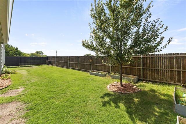 Building Photo - 205 Roscoe Dr