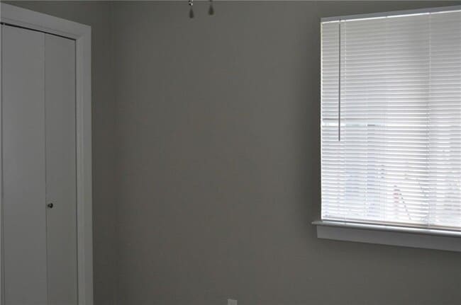 Building Photo - 5916 Cherry Loop