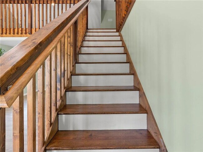 Building Photo - Beautiful 3 Bedroom Home in Country Setting