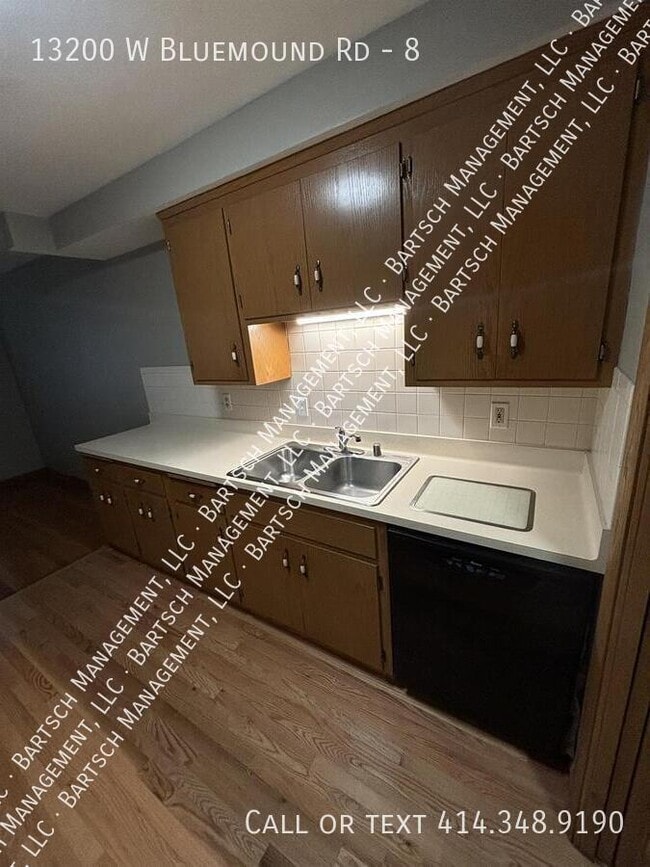 Building Photo - 13200 W Bluemound Rd