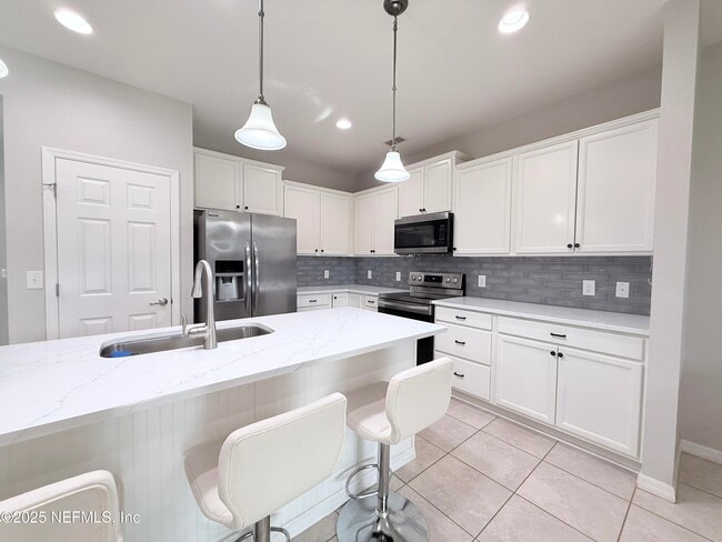 Building Photo - 14316 Dovewind Ct