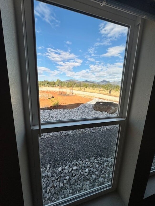 Building Photo - Breathtaking Views – Brand New 2 Bed, 1.5 Bath Home for Rent!  Available Nov 1st | Mt. Bally | Mt...