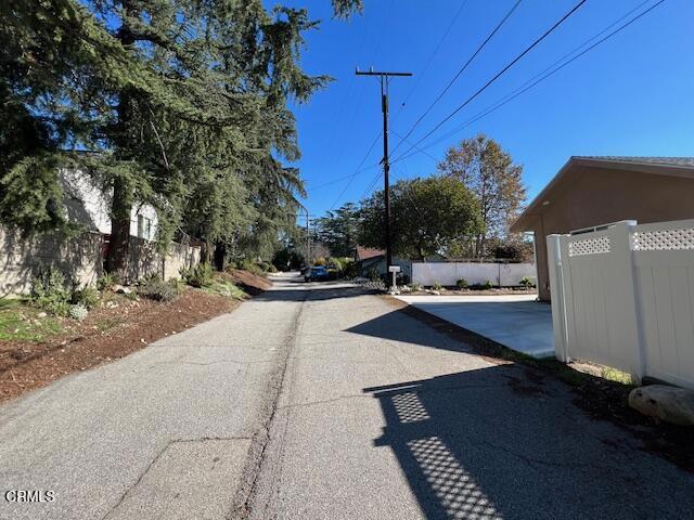 Building Photo - 4730 Rosemont Ave