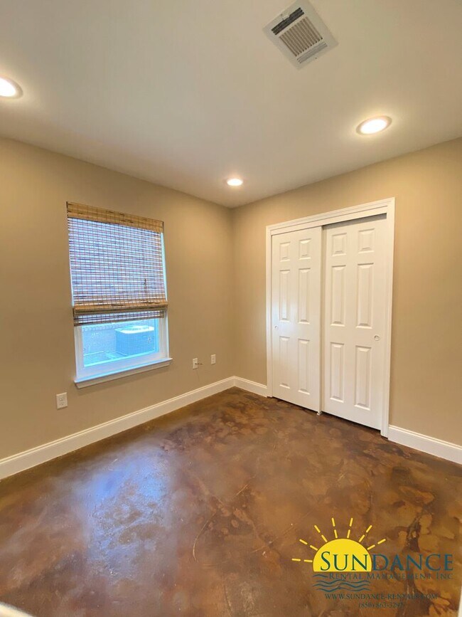 Building Photo - Adorable 3 Bedroom Home in Fort Walton Beach