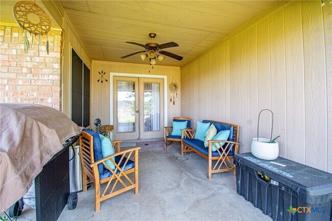 Building Photo - 211 Sims Ridge Dr