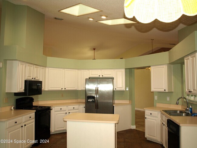 Building Photo - 1170 Briar Run Cir