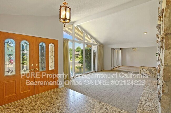 Building Photo - 160 Westcott Way