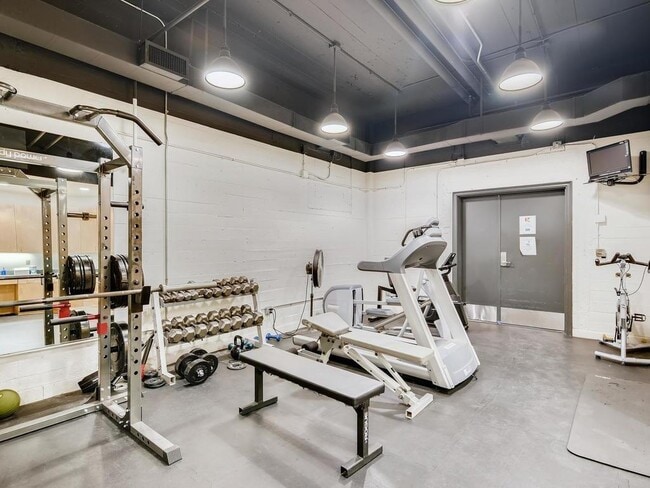 Building Photo - 710 Colorado St