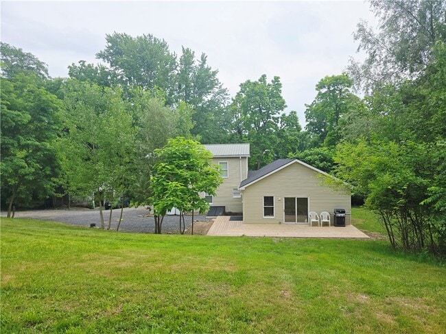 Building Photo - 3545 N Creek Rd