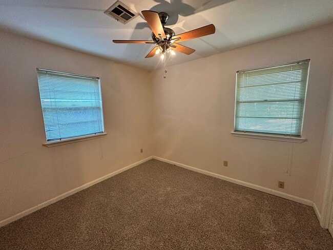 Building Photo - 3 Bed, 1 Bath Home for Rent – Del City