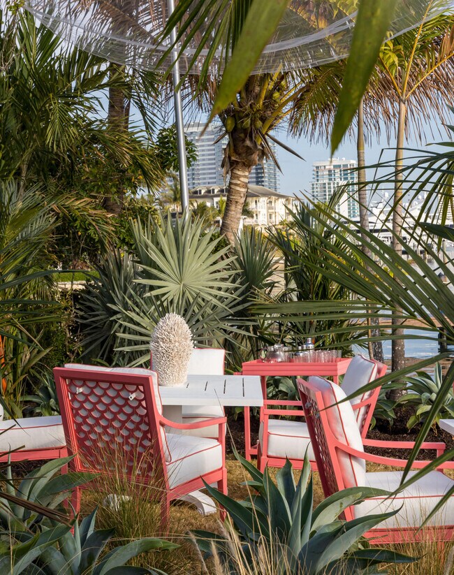 Building Photo - 3410 N Flagler Dr