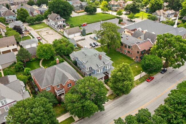 Building Photo - 1531 N College Ave