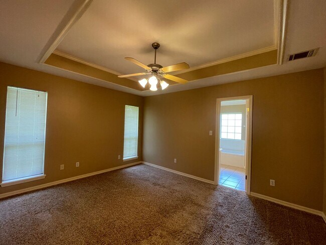 Building Photo - Beautiful Home Located In North Bossier