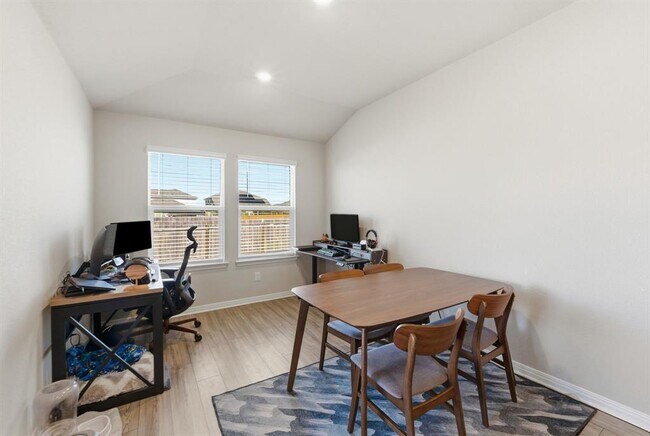 Building Photo - 17800 Fairbridge Ln